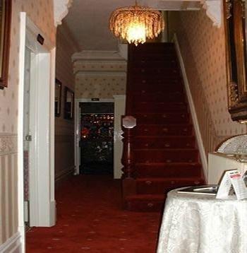 Bed & Breakfast Parkfield 2*
